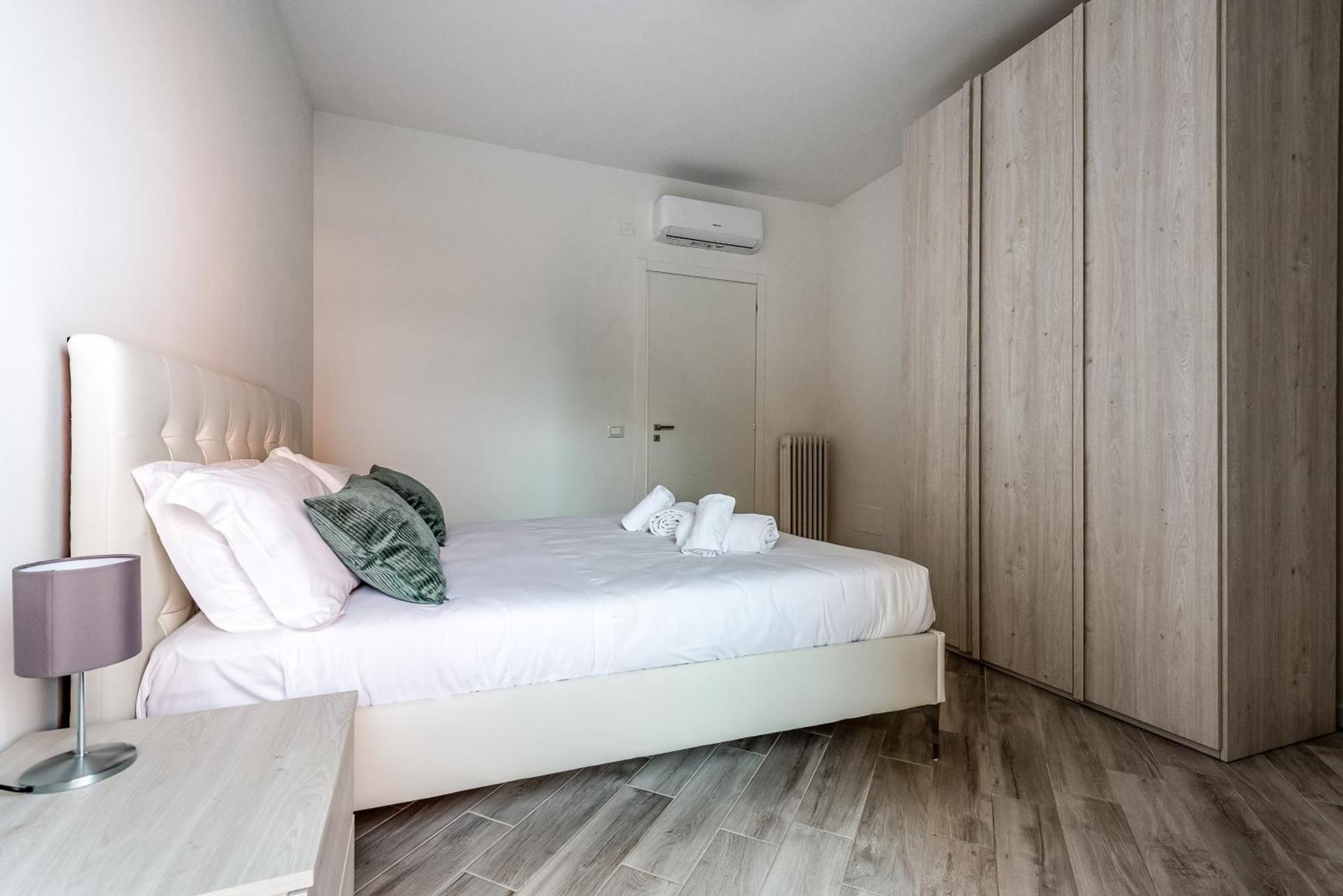 Hostly - San Biagio Pise